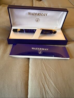Waterman Paris Blue Marble Fountain Pen with Gold Trim